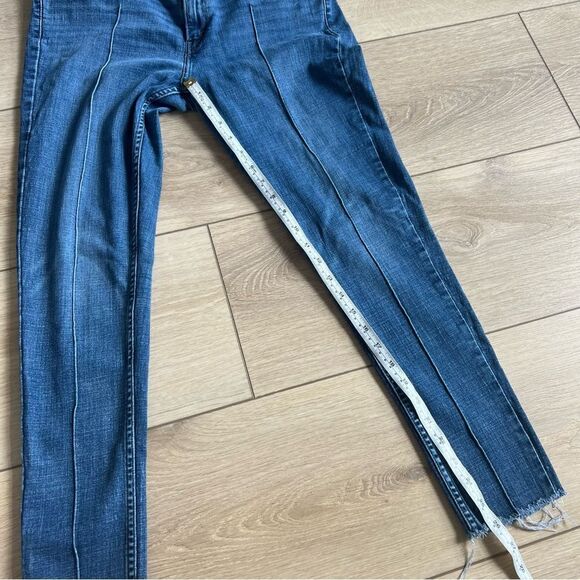 Levi’s 535 Super Skinny Frayed Jeans Size 32 Front Seam Raw Frayed Hem Mid Rise - Picture 6 of 11